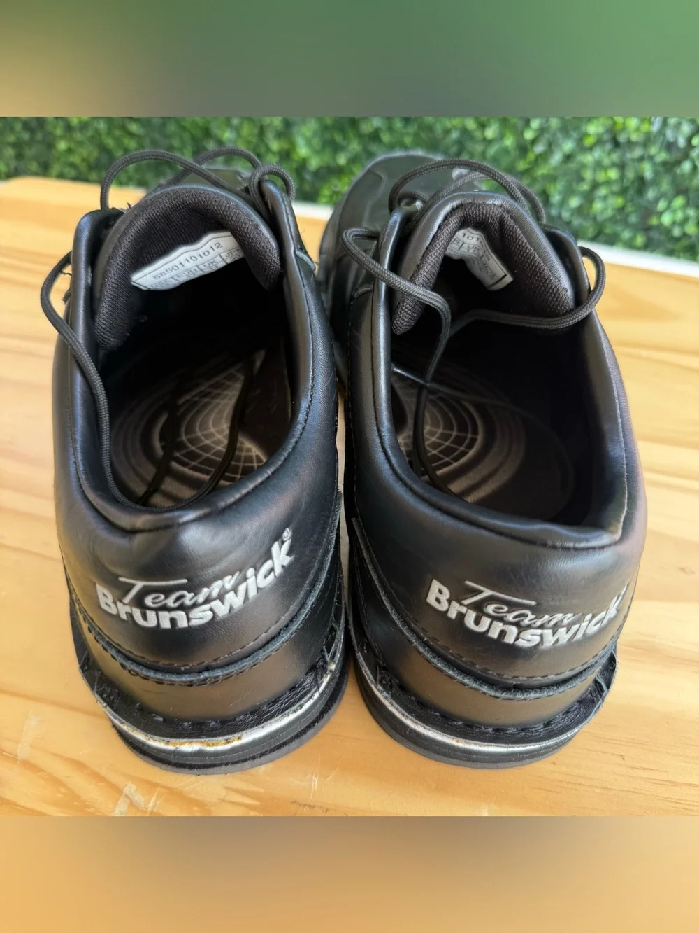 Team Brunswick Men’s Size 12 Black Leather Performance Bowling Shoes